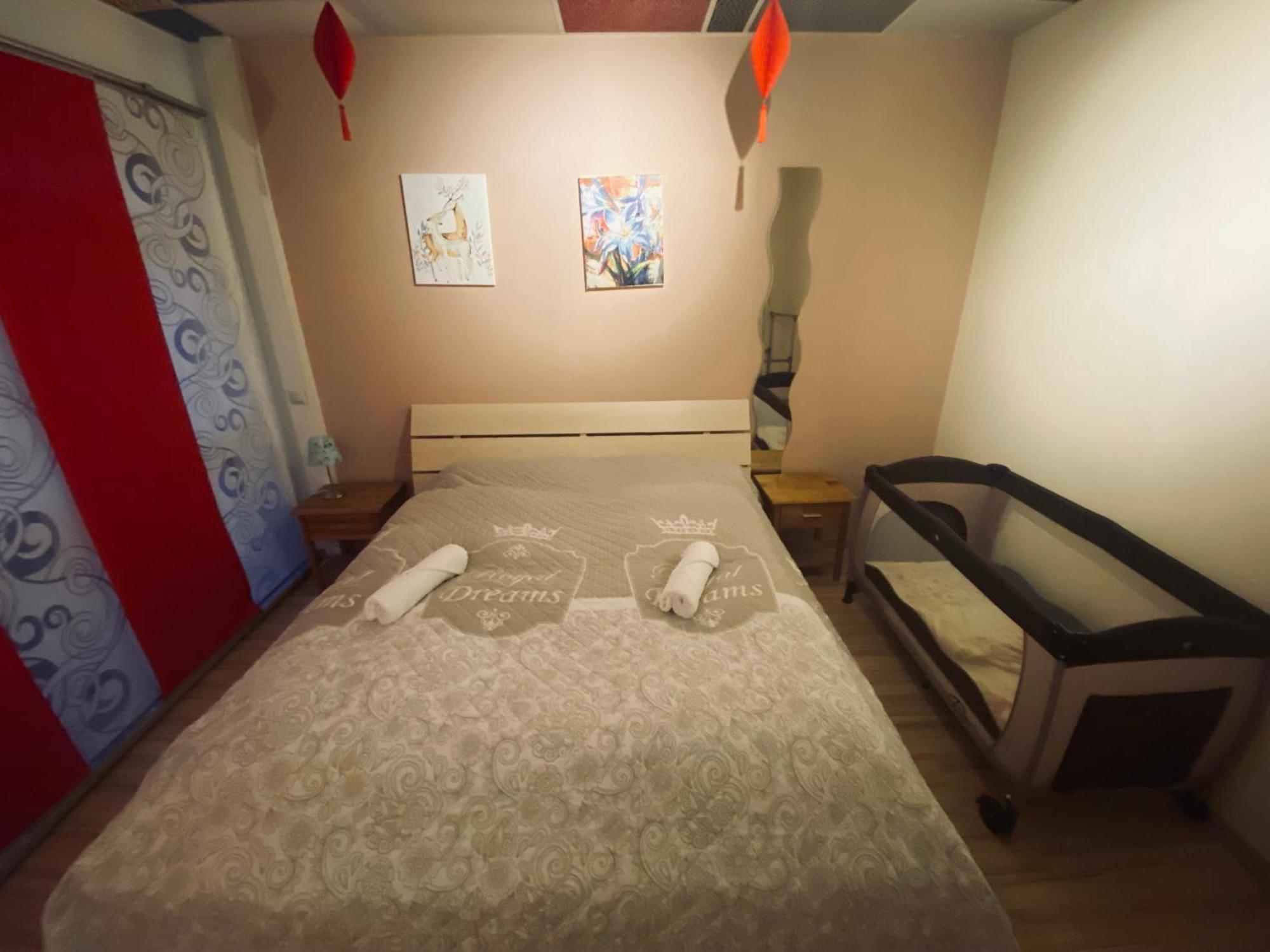 Flat For Up To 4 People In Dresden-Striesen Apartman Kültér fotó