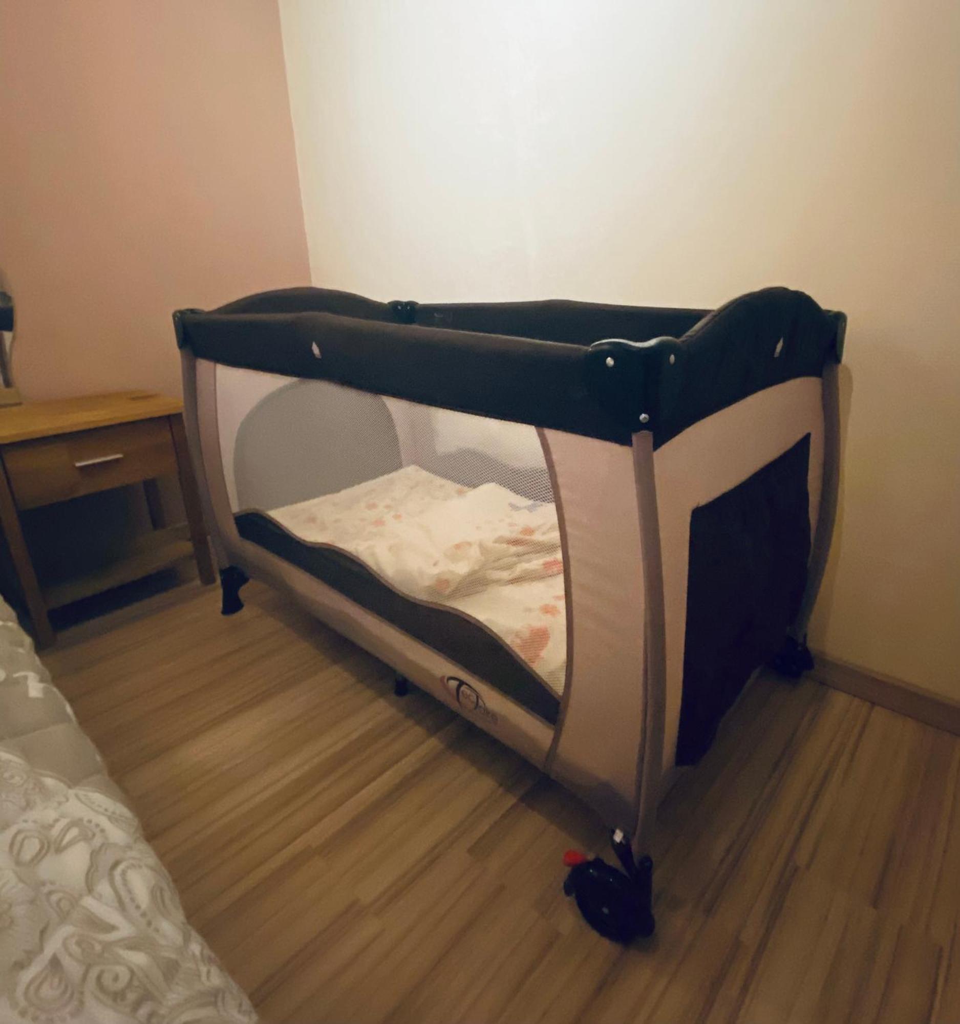 Flat For Up To 4 People In Dresden-Striesen Apartman Kültér fotó